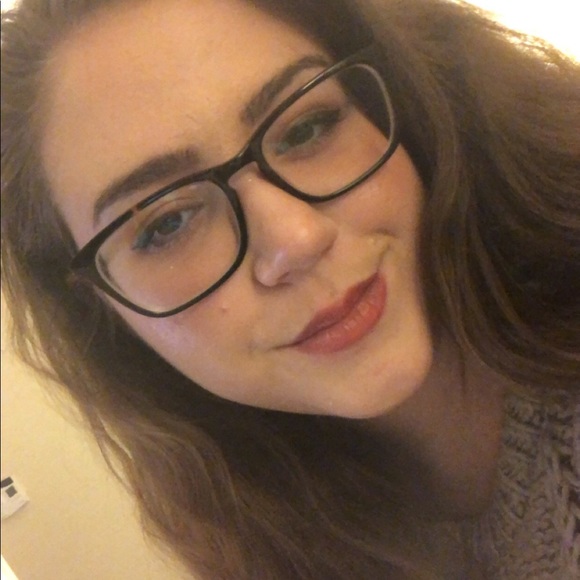 Meet your Posher, Libby - Picture 1 of 1